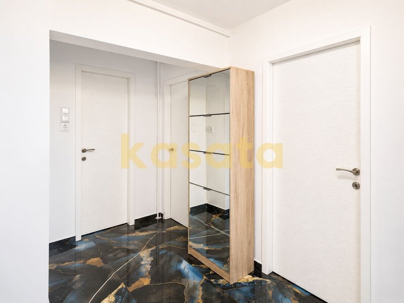 Baicului, ap. 2 camere 1988, complet renovat 2025.